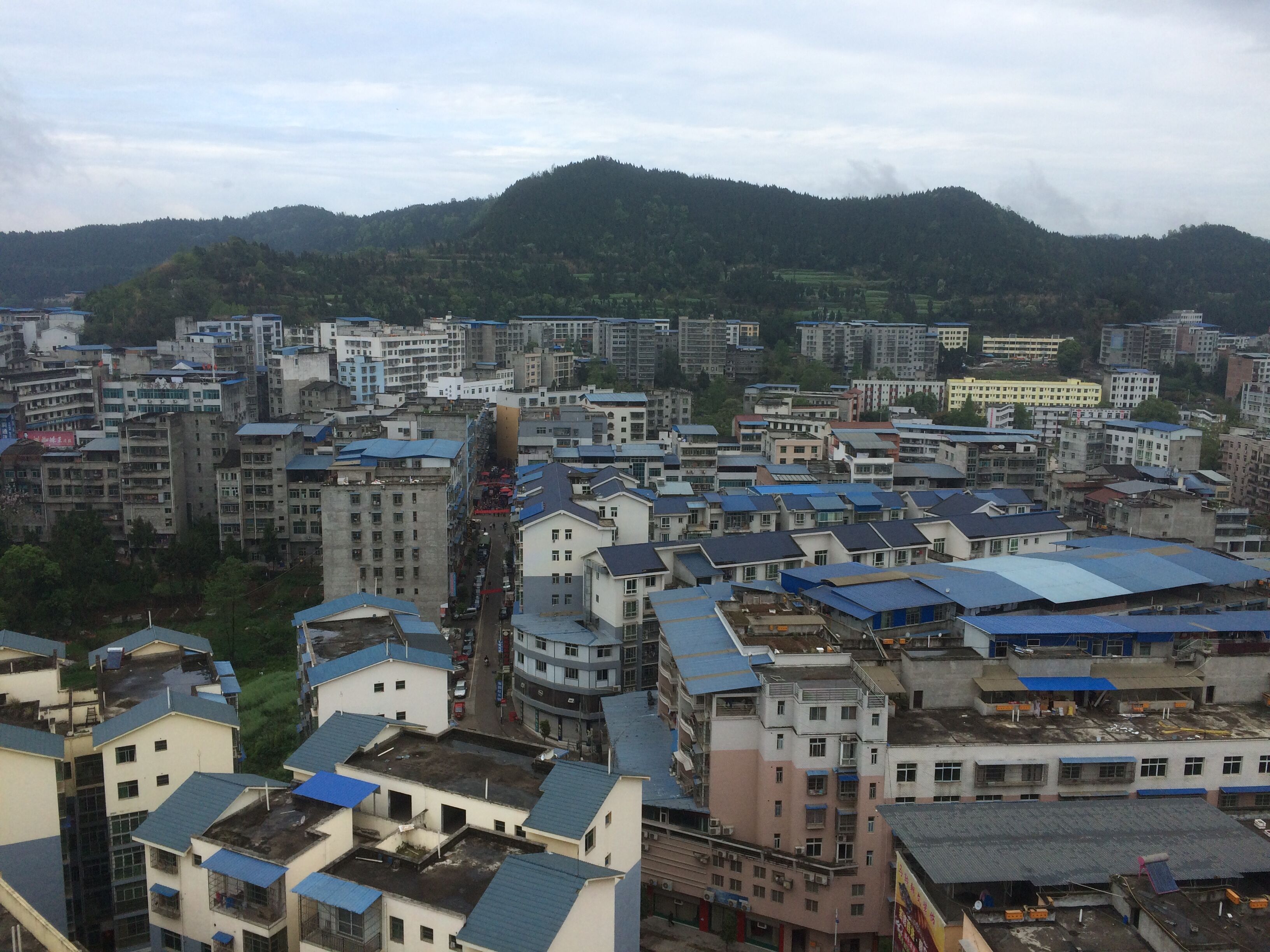 �R���(zh��n)���l(xi��ng)Է���ι�ˮ�Ŀ��������